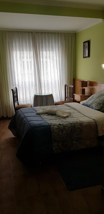 Hostal Ponte Dos Santos Ribadeo Exteriör bild