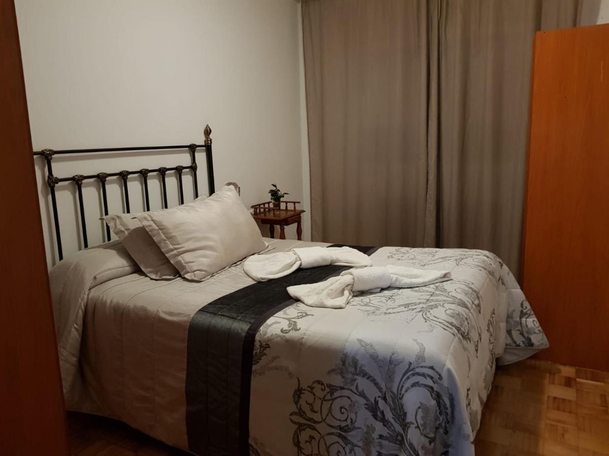 Hostal Ponte Dos Santos Ribadeo Exteriör bild